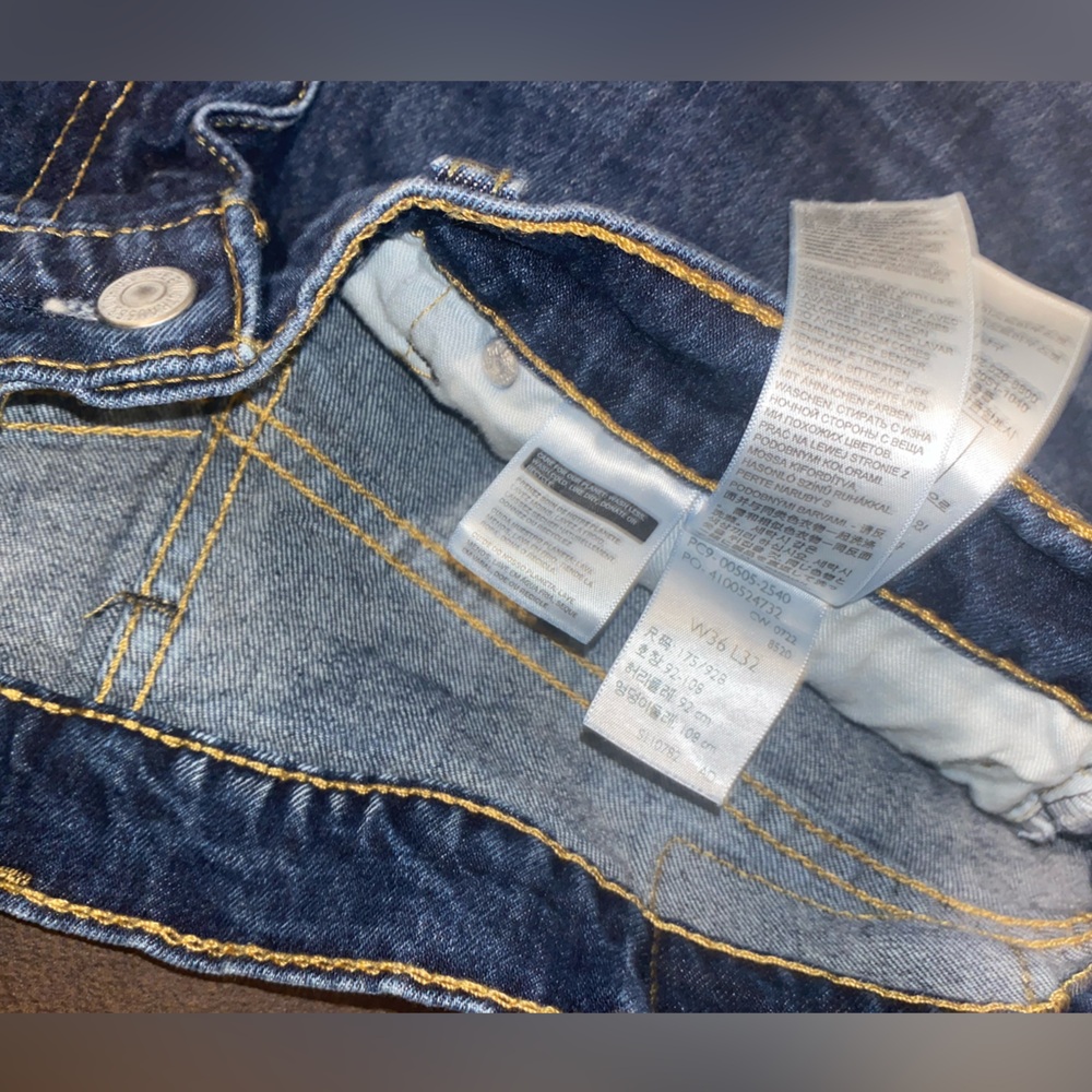 Levi's Blue Straight Jeans with Classic Fit - Picture 4 of 4